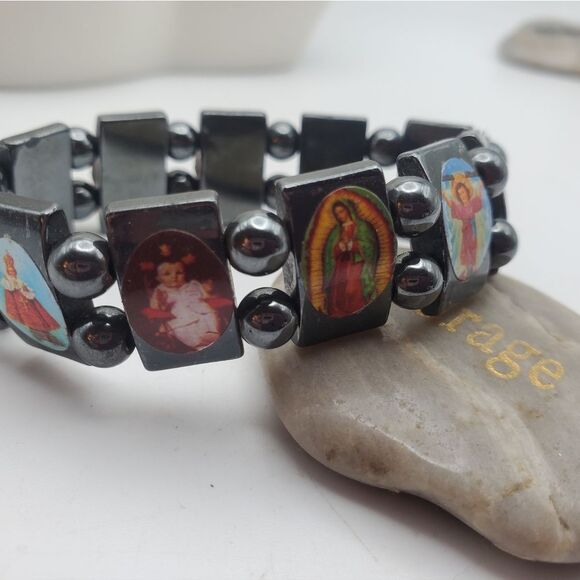 Hematite all saints rosary‎ bracelet - Picture 2 of 2